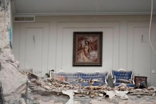 «Πίσω στη Λίθινη Εποχή, εκεί όπου ανήκουν»